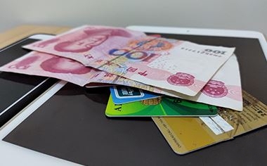 低保户欠信用卡逾期还不上会怎么样？