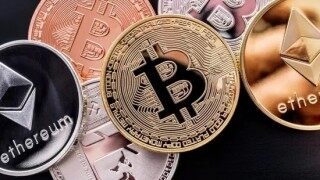 比特币放在哪里最安全？比特币放在欧意易易交易所安全吗？