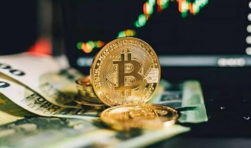 18年的比特币_比特币 #btc 15万枚比特币砸盘